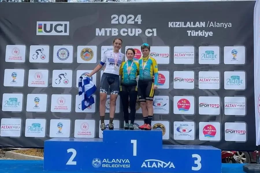 Қазақстандық Алина Саркулова Анталиядан екінші алтын медалін жеңіп алды