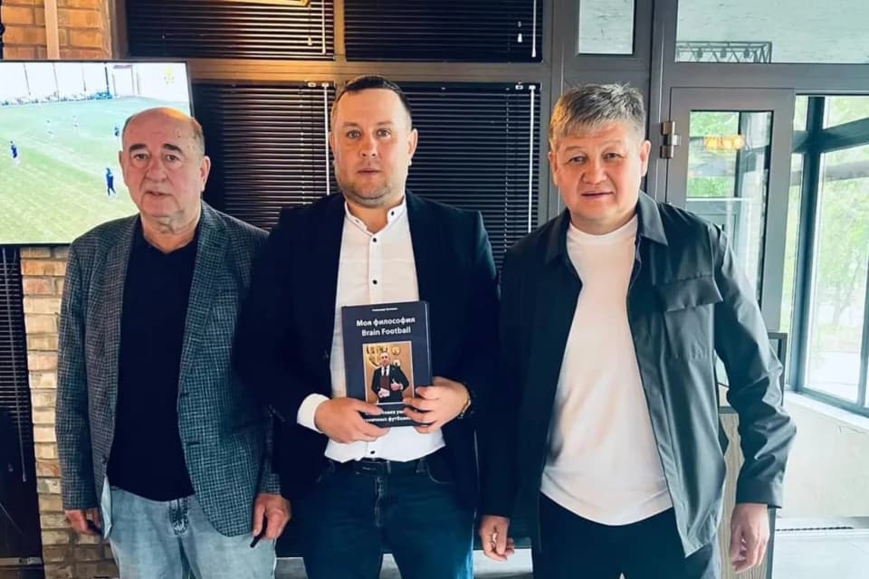 Известный казахстанский тренер презентовал свою книгу