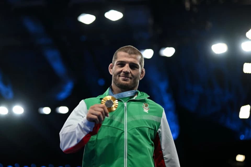 Олимпийский чемпион-вольник оценил борьбу Рахмонова: У него активная борьба
