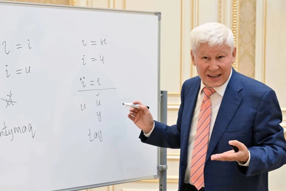 Асқар Жұмаділдаев Олимпиада жүлдегерлерін сынады