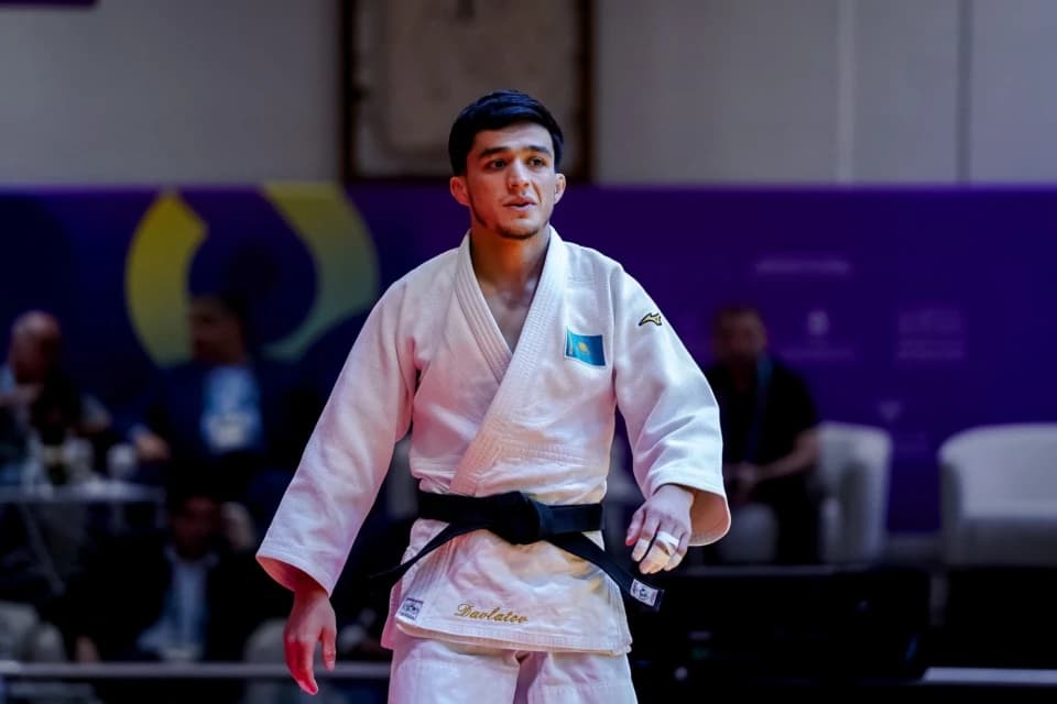 Шерзод Давлатов победил олимпийского чемпиона и вышел в полуфинал Grand Slam по дзюдо