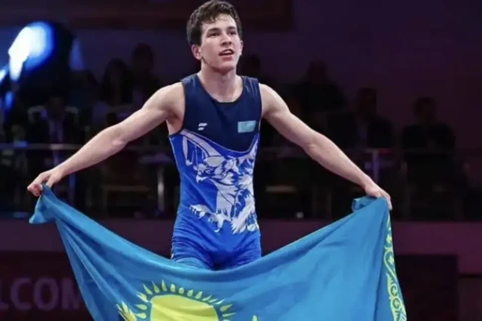 Шәміл Досбол грек-рим күресінен Азия чемпионы атанды