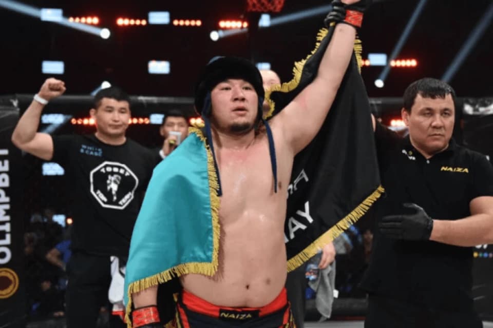 Қазақстандық файтер UFC президентінен ұсыныс алды