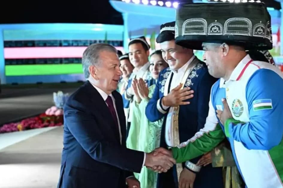 Қазақ ақынының арнауы Өзбекстанның тәуелсіздік күнінде шырқалды