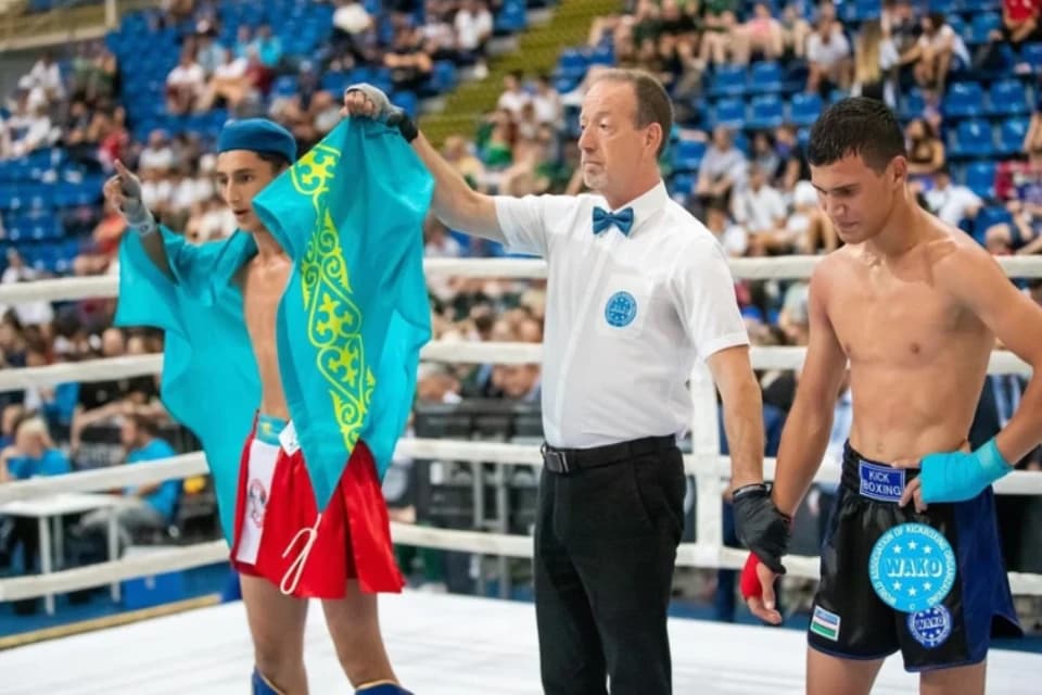 Кикбоксшылар әлем чемпионатында топ жарды