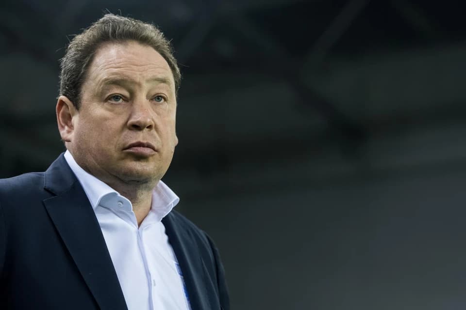 Леонид Слуцкий: Фергюсон немесе Венгер сияқты жұмыс жасау қазіргі жағдайда мүмкін емес, әр ойын үлкен стресс