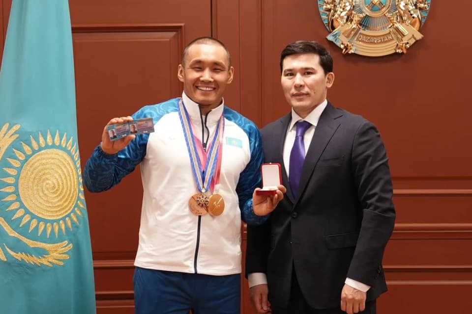 Ербол Хамитовқа «Қазақстанның еңбек сіңірген спорт шебері» атағы берілді