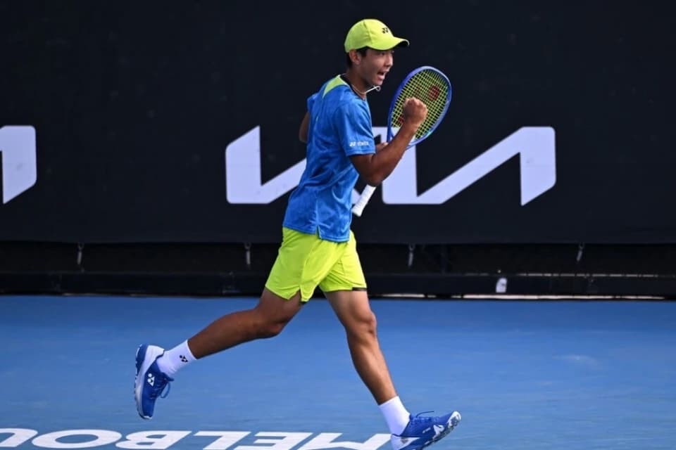 Теннисші Заңғар Нұрланұлы жасөспірімдер арасындағы Australian Open турнирінде тарихи жетістікке жетті