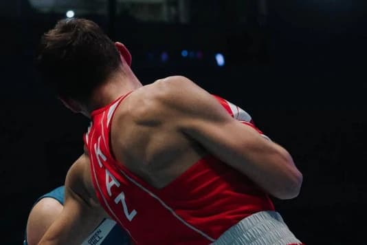 Казахстанец оказался сильнее этнического казаха на чемпионате Азии по боксу