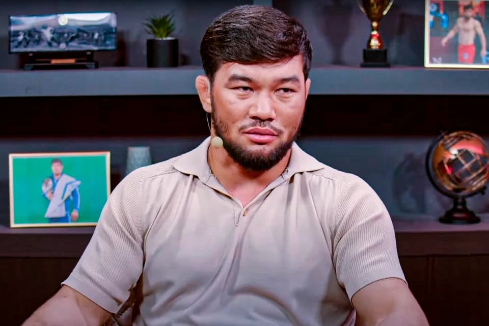 Азамат Бақытов әлемнің үздік лигасы туралы: UFC жауынгерлерге проект ретінде қарайды