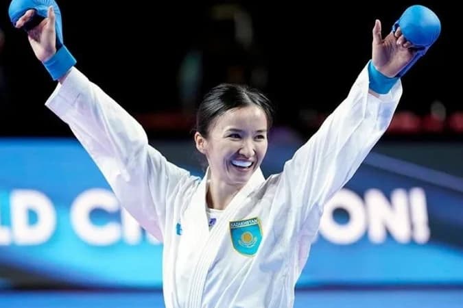 Молдир Жанбырбай - бронзовый призер Karate Premier League (видео)