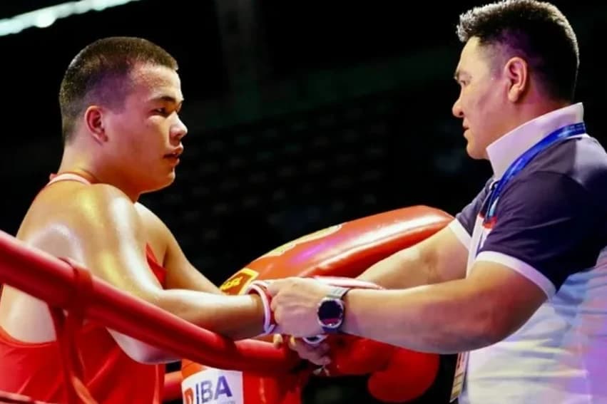 Команда Сарсекбаева выиграла все бои на чемпионате Азии