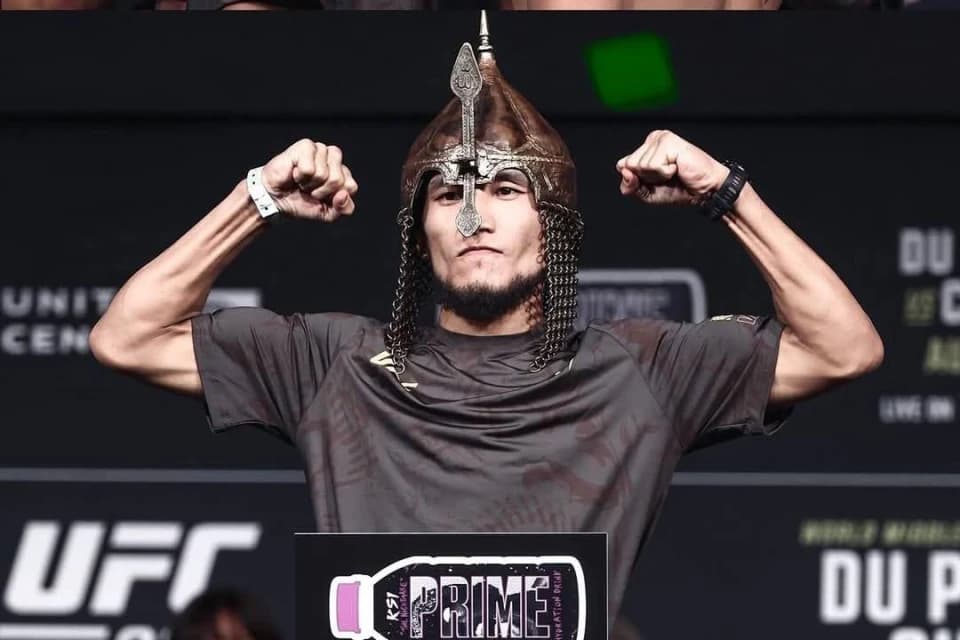 Алиби Идрис подписал контракт с UFC