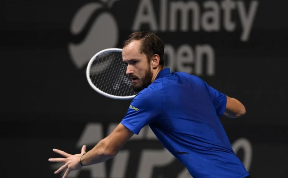 Даниил Медведев Almaty Open турнирінің ширек финалына сенімді түрде шықты