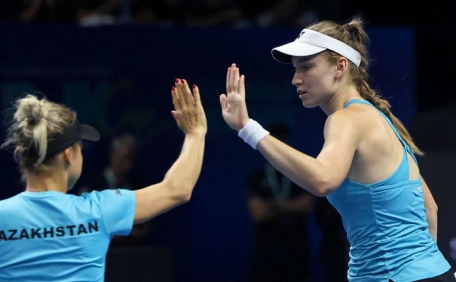Елена Рыбакина мен Юлия Путинцева Токиодағы WTA 500 турнирінде өзара кездесті