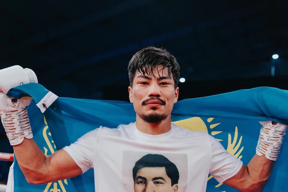 Заурбек победил нокаутом в бою за титул WBA