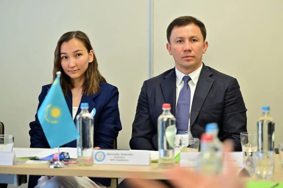 Жер домалақ: Головкин қызметтен қуған Жанар Өтешова күтпеген мәлімдеме жасады