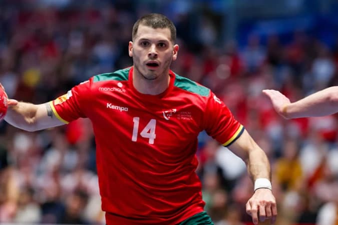 Сборная Португалии впервые в истории вышла в полуфинал ЧМ
