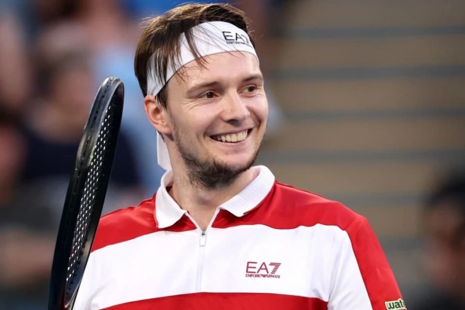 Александр Бублик пробился в четвертьфинал грунтового турнира ATP 250 в Швейцарии