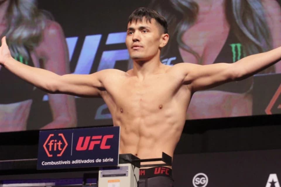 Казах из Китая встретится с мексиканцем в UFC