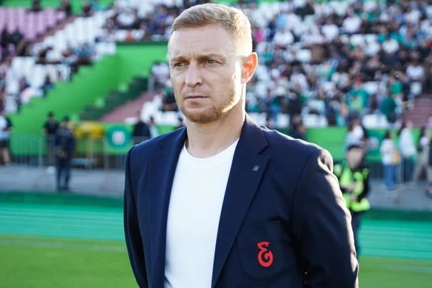 Чемпиондыққа үміткер команда өзінің бас бапкерінің болашағы туралы мәлімдеді