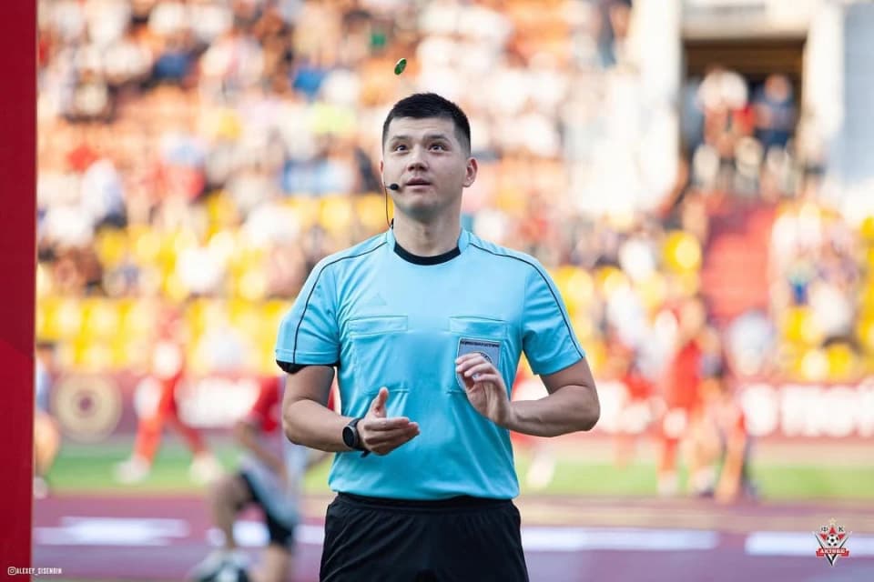 Болат Сариев УЕФА жастар лигасының матчында төрелік етеді