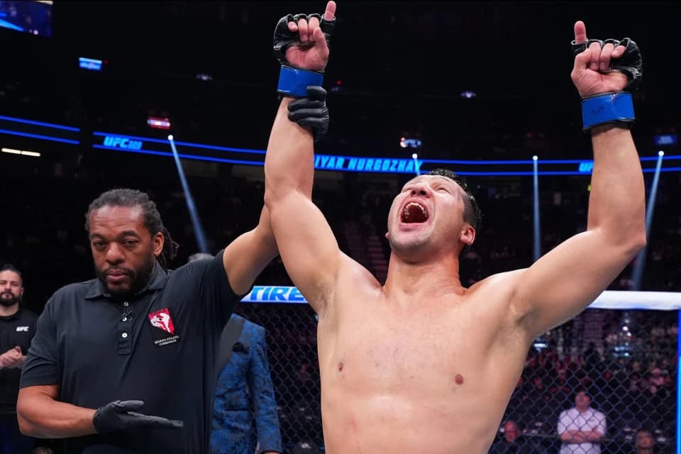 Дияр Нұрғожай UFC-дегі алғашқы жеңісіне қол жеткізді