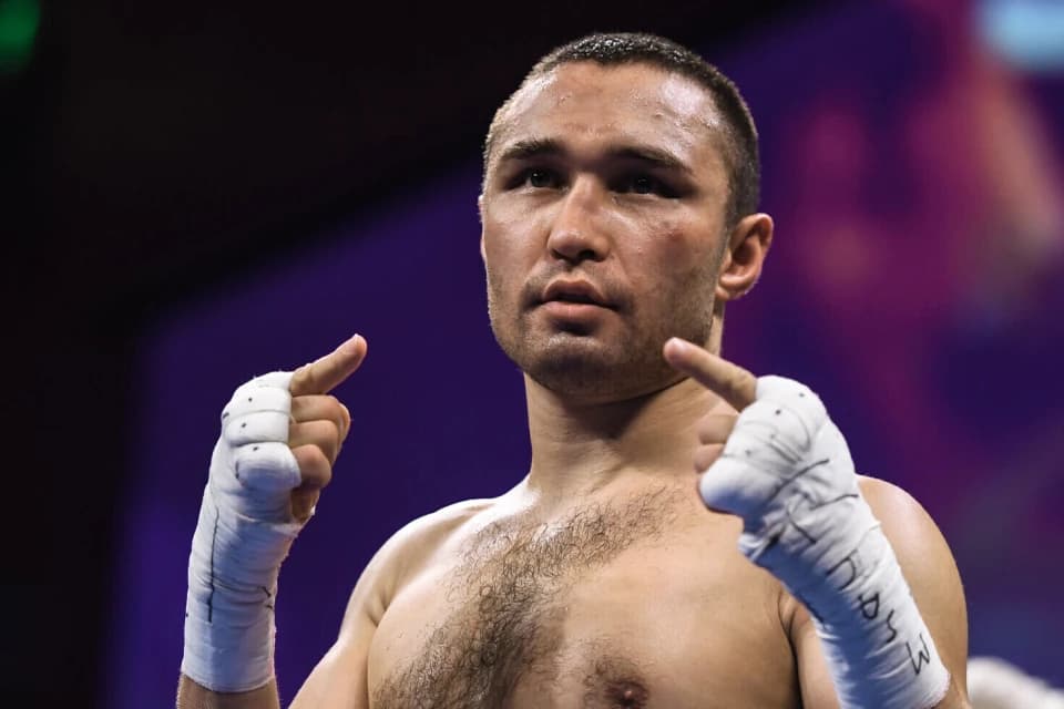 Казахский боксер Сергей Липинец сразится с Робби Дэвисом-младшим
