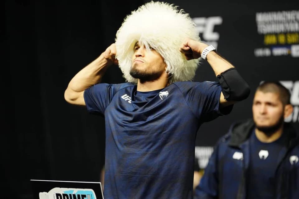 Названы сроки следующего боя Умара Нурмагомедова в UFC