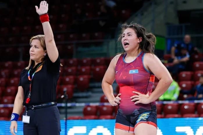 Три казахстанки вышли в полуфинал чемпионата Азии по борьбе