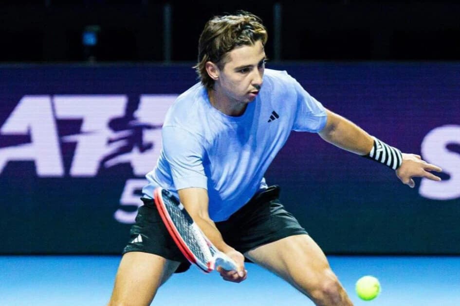 Шевченко предстоит сыграть против Алькараса в первом матче Australian Open-2025