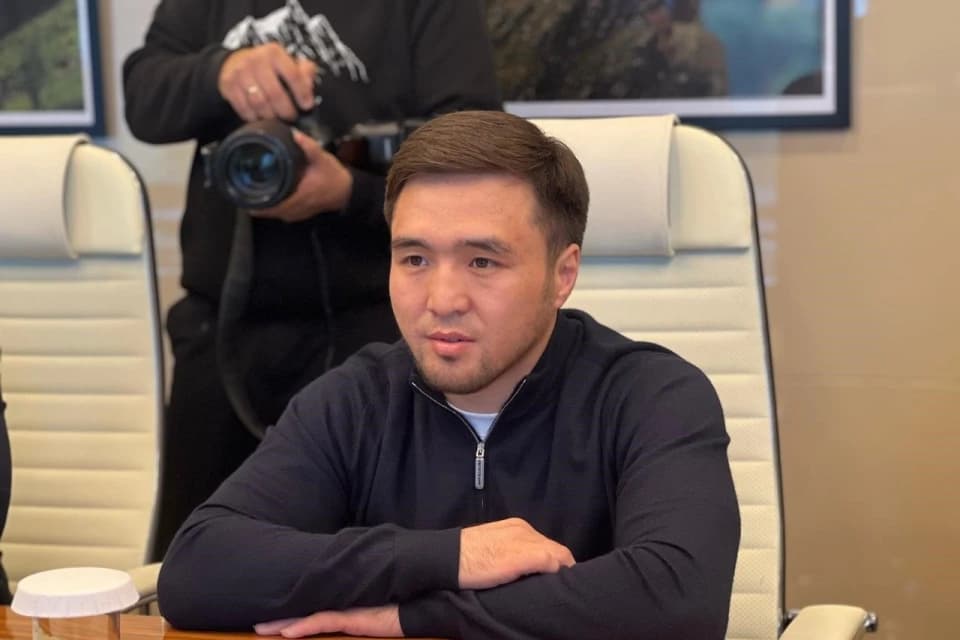 Елдос Сметов: Лондонға кетіп барамын