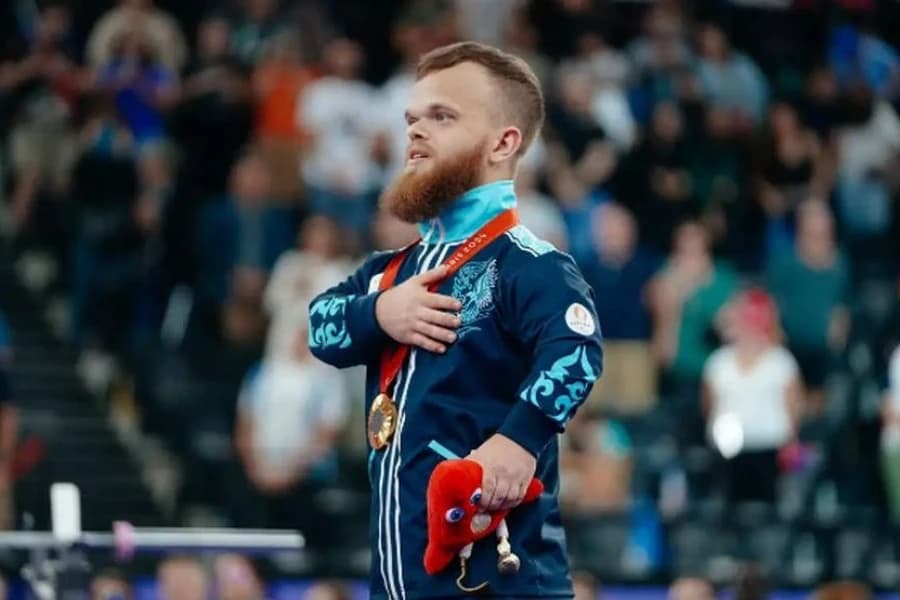 Сборная Казахстана поставила рекорд в Париже
