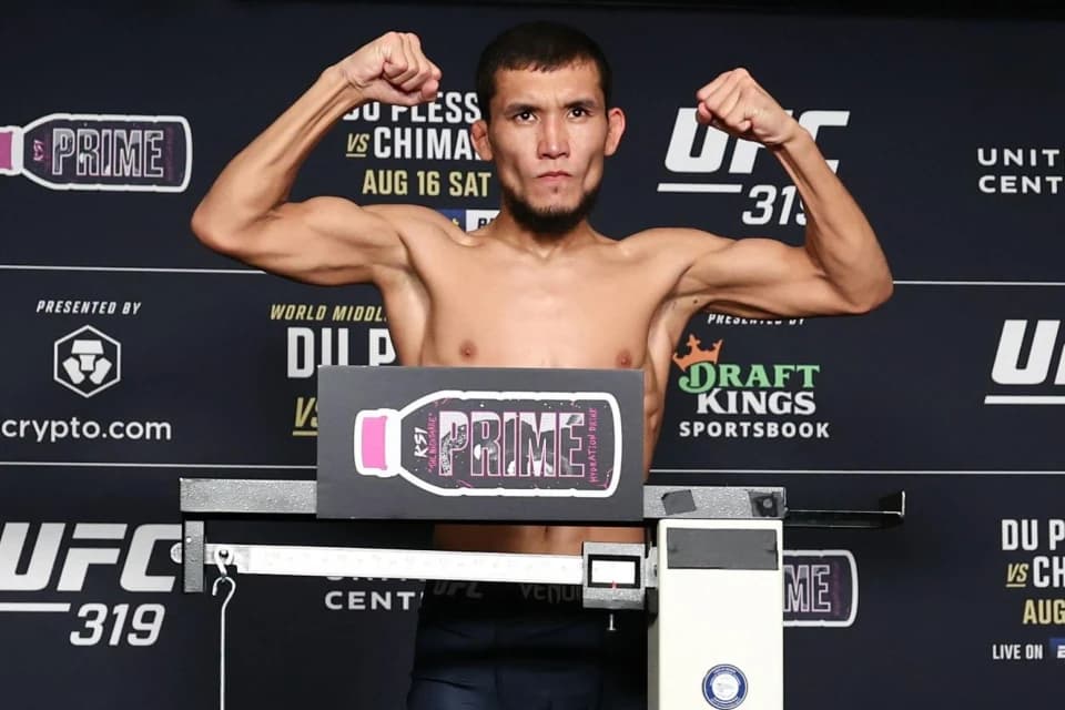 Қазақстандық спортшы UFC-де допингпен ұсталды