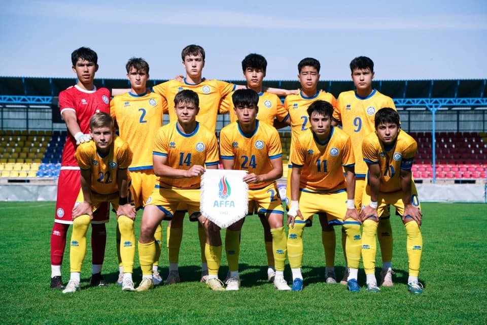 Сборная Казахстана U-16 встретилась со сборной Азербайджана U-16 на турнире Развития УЕФА
