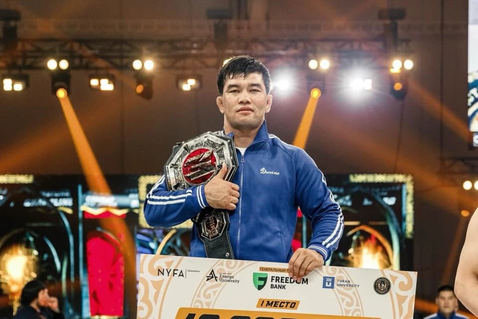 Азамат Бакытов назвал трех выдающихся спортсменов Казахстана